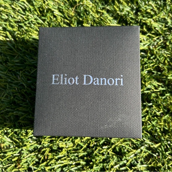 ✨NWT Cosmo Crystal Eliot Denori pin Pink and sparkly in box with original tags - Picture 4 of 4